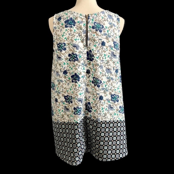 💙 5 for $25 💙 Velvet Sky Blue Floral Sleeveless Tunic - Picture 3 of 3